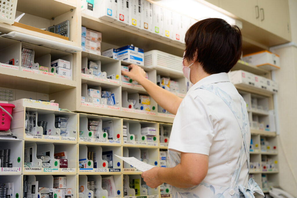 調剤室:院内処方のため、薬局に寄らずにお帰りいただけます。